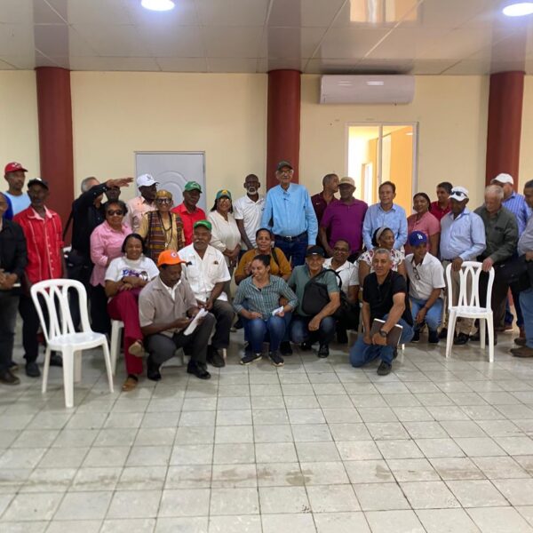 Centro Montalvo realiza taller sobre minería, agua y defensa del territorio en Loma de Cabrera 